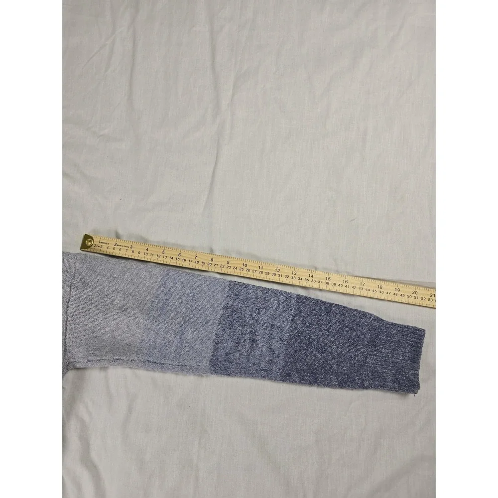 Kuhl Sweater Mens Small Blue Gradient Stripe Knit V Neck Pullover Winter